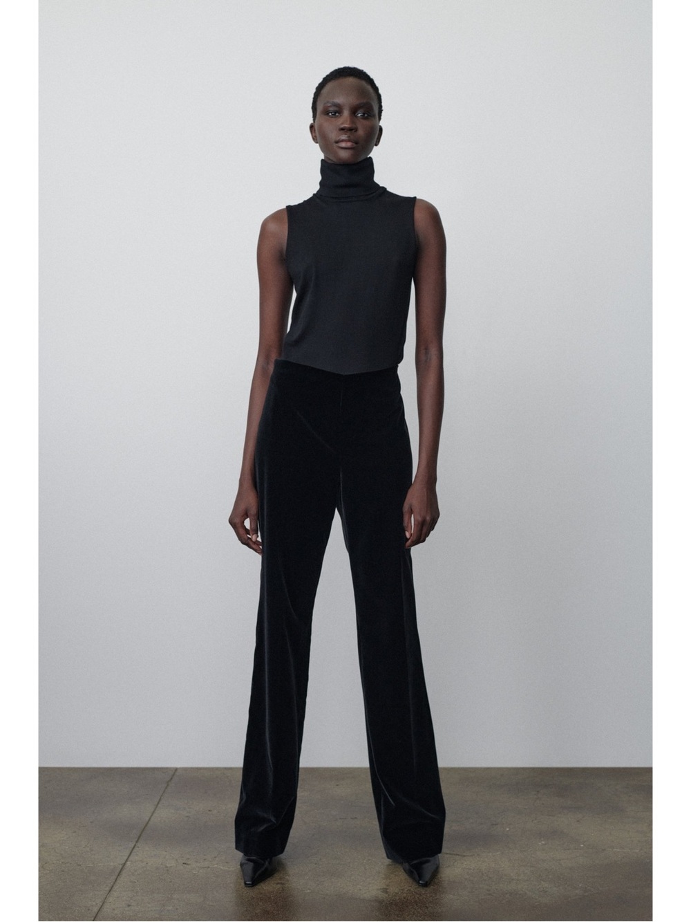 The Row Padma velvet straight-leg pants - size 2